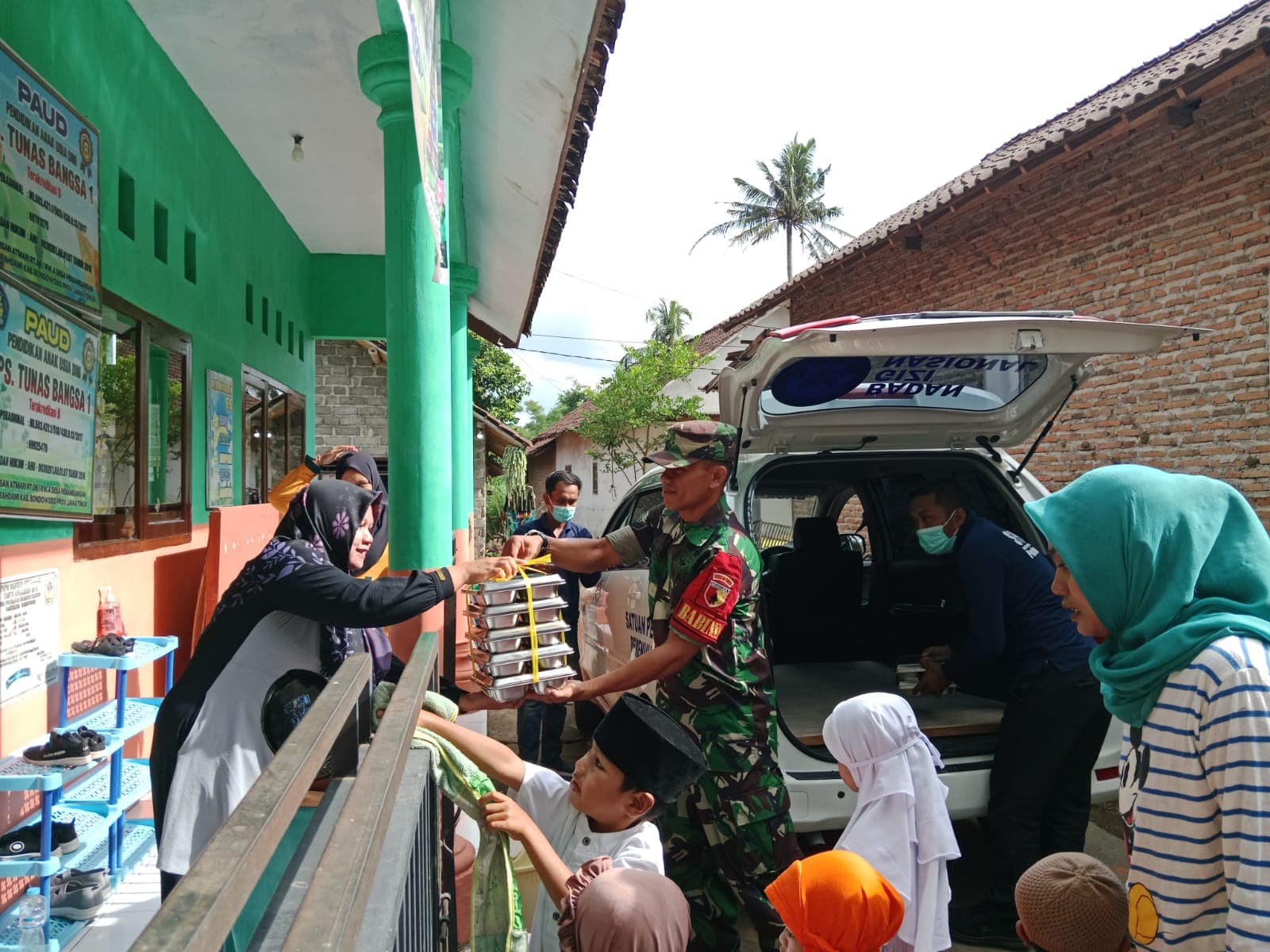 Fatal! Tak Punya Sertifikat Kebersihan, Puluhan Dapur Makan Bergizi Gratis di Bondowoso Ditutup Paksa BGN