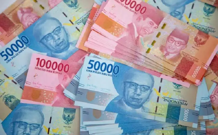 Rupiah Nyaris Tembus Rp 17.000 per Dolar AS, Terdampak Panasnya Konflik Timur Tengah